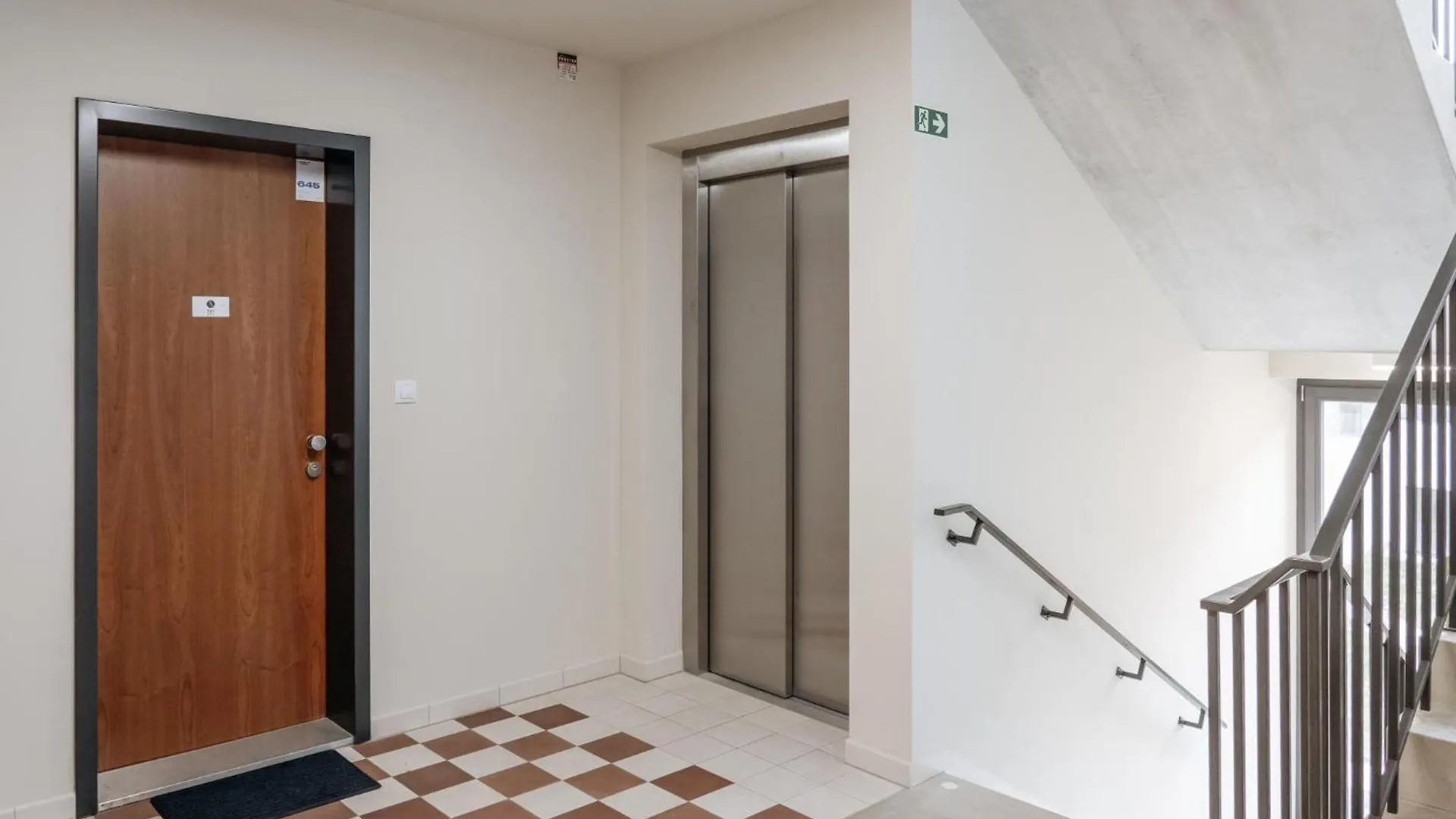 Διαμέρισμα Prague Days - 1Bdr Apt - Garage - Balcony - Great City Access