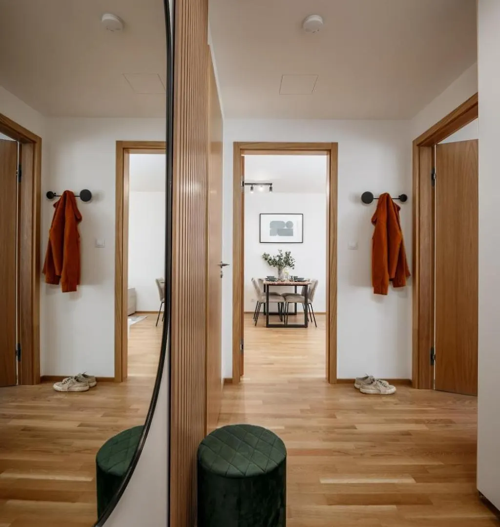 Διαμέρισμα Prague Days - 1Bdr Apt - Garage - Balcony - Great City Access Τσεχία