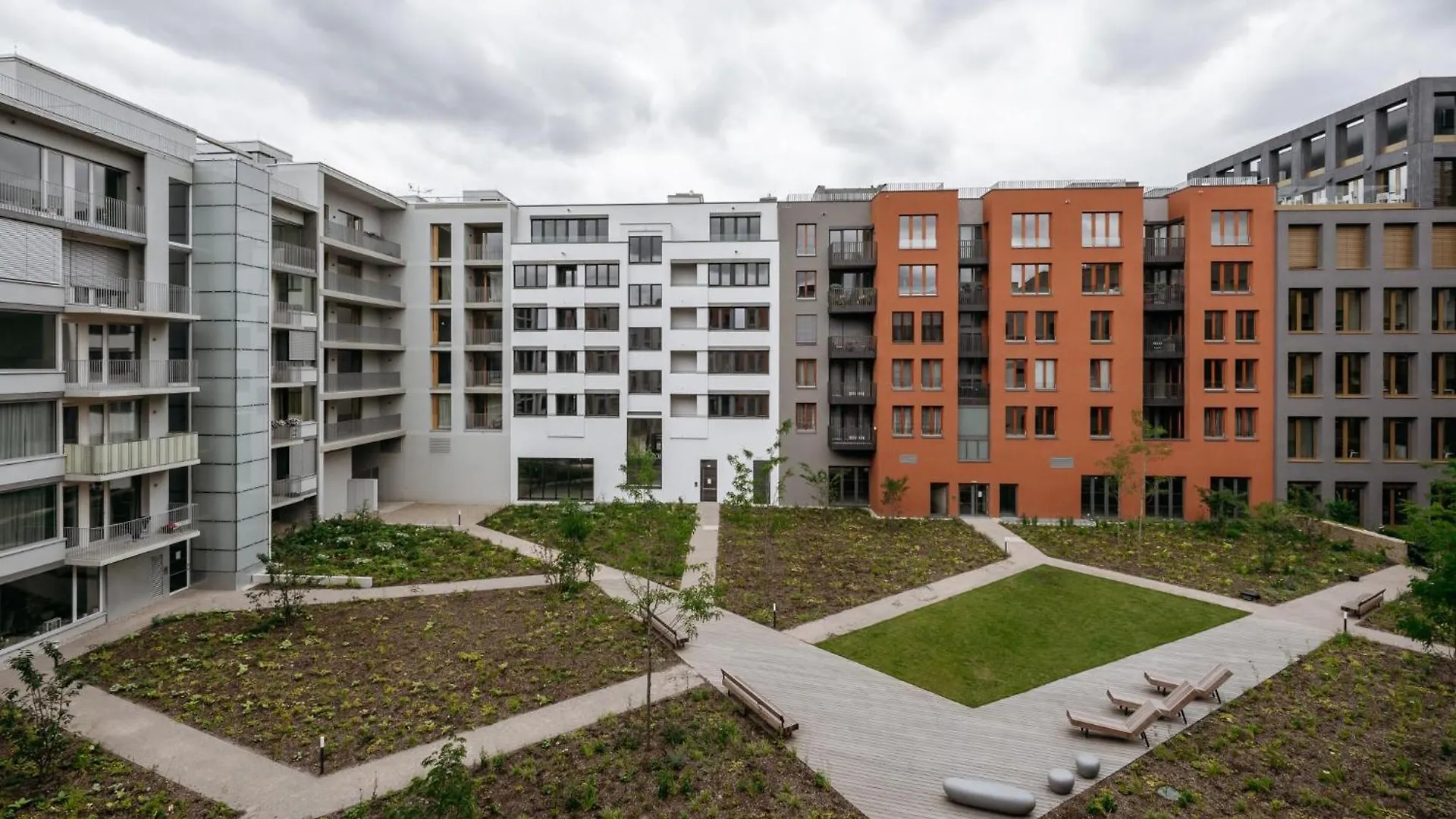 Διαμέρισμα Prague Days - 1Bdr Apt - Garage - Balcony - Great City Access Τσεχία